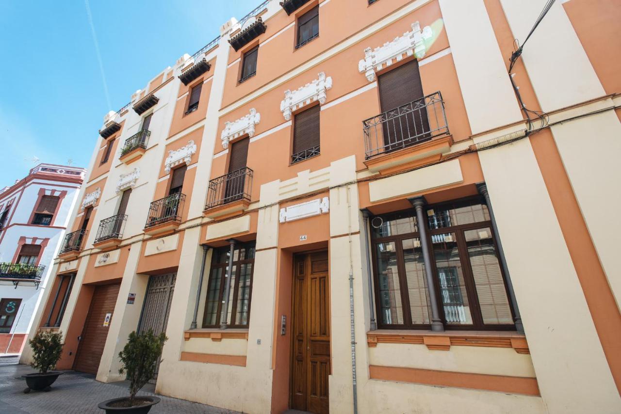 Apartamento Puerta Real - Free Parking セビリア エクステリア 写真